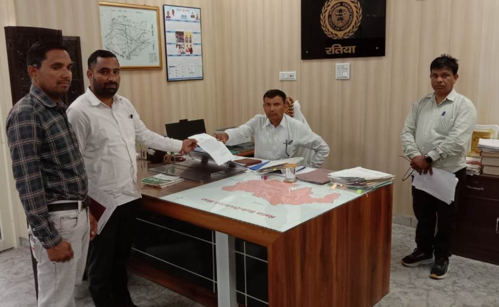 SDM Hears Public Grievances at Resolution Camp Four Complaints Addressed